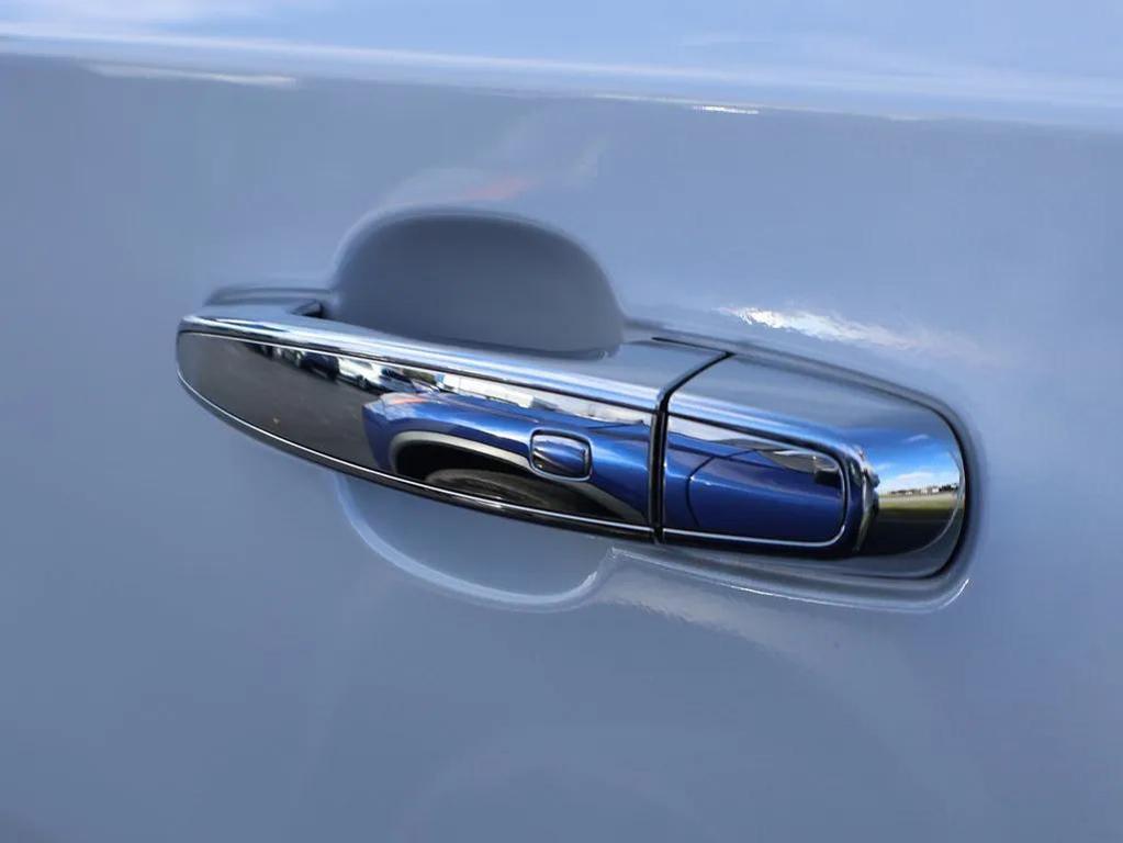 used 2018 Chevrolet Traverse car, priced at $24,954