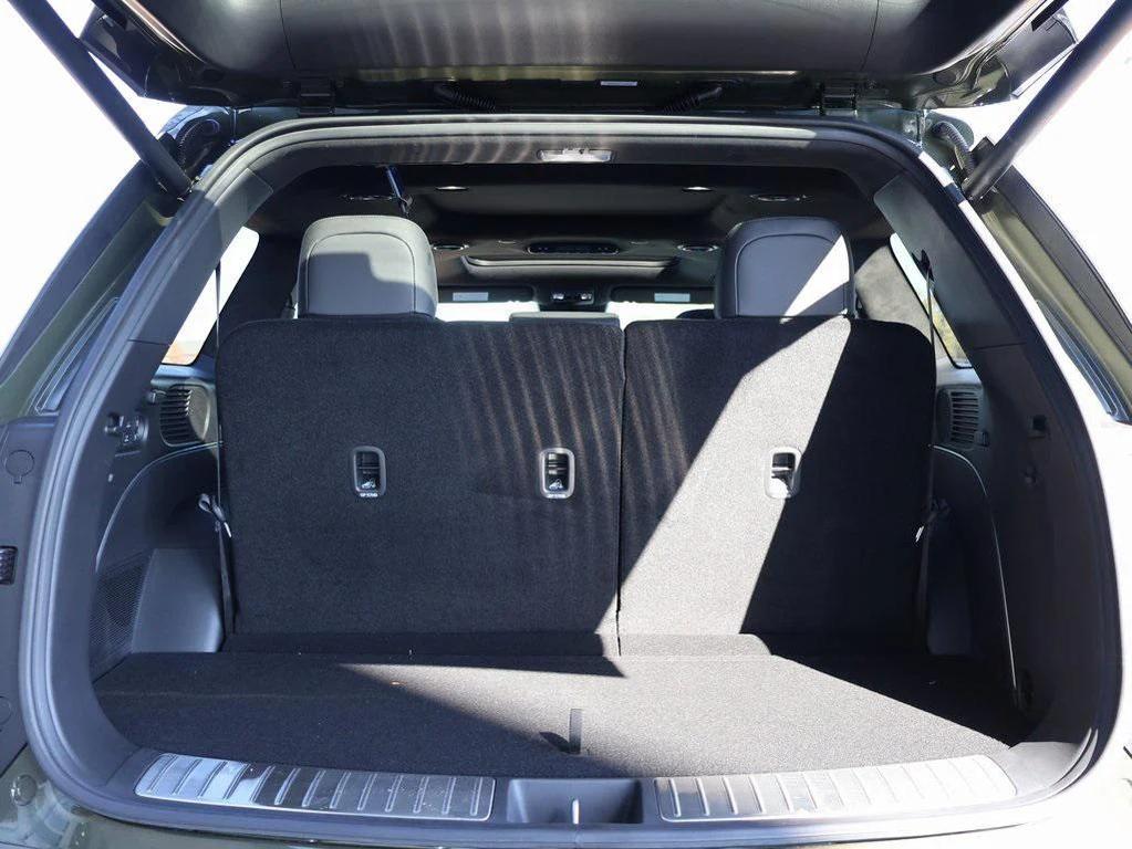 new 2026 Hyundai Palisade Hybrid car, priced at $60,125