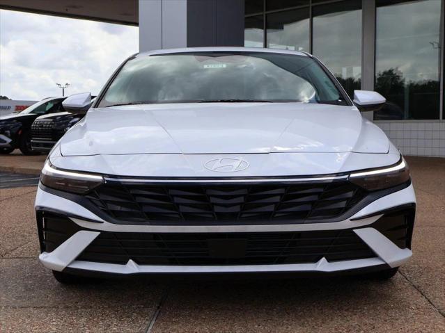 new 2025 Hyundai Elantra car, priced at $27,214