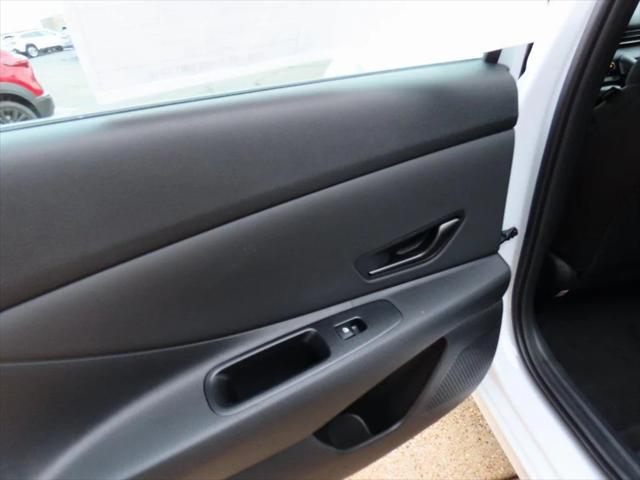 new 2025 Hyundai Elantra car, priced at $24,319