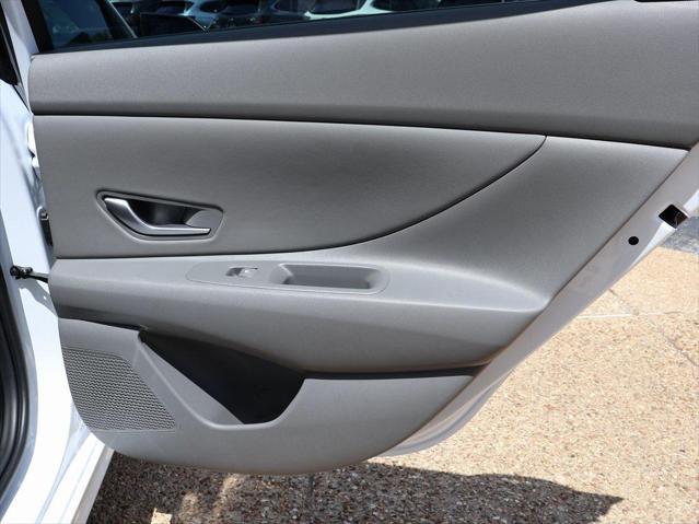 new 2025 Hyundai Elantra car, priced at $24,657