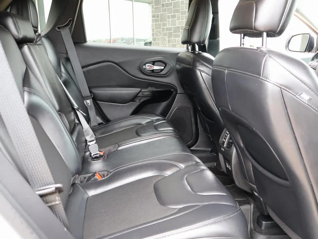 used 2021 Jeep Cherokee car, priced at $17,994