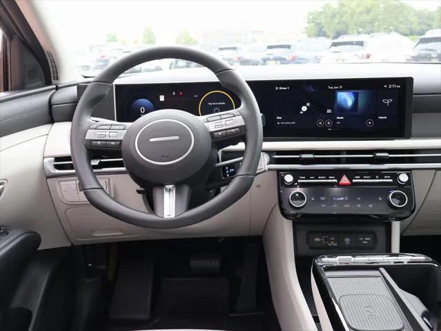 new 2025 Hyundai TUCSON Hybrid car, priced at $37,314