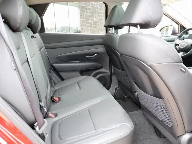 new 2025 Hyundai TUCSON Hybrid car, priced at $39,060