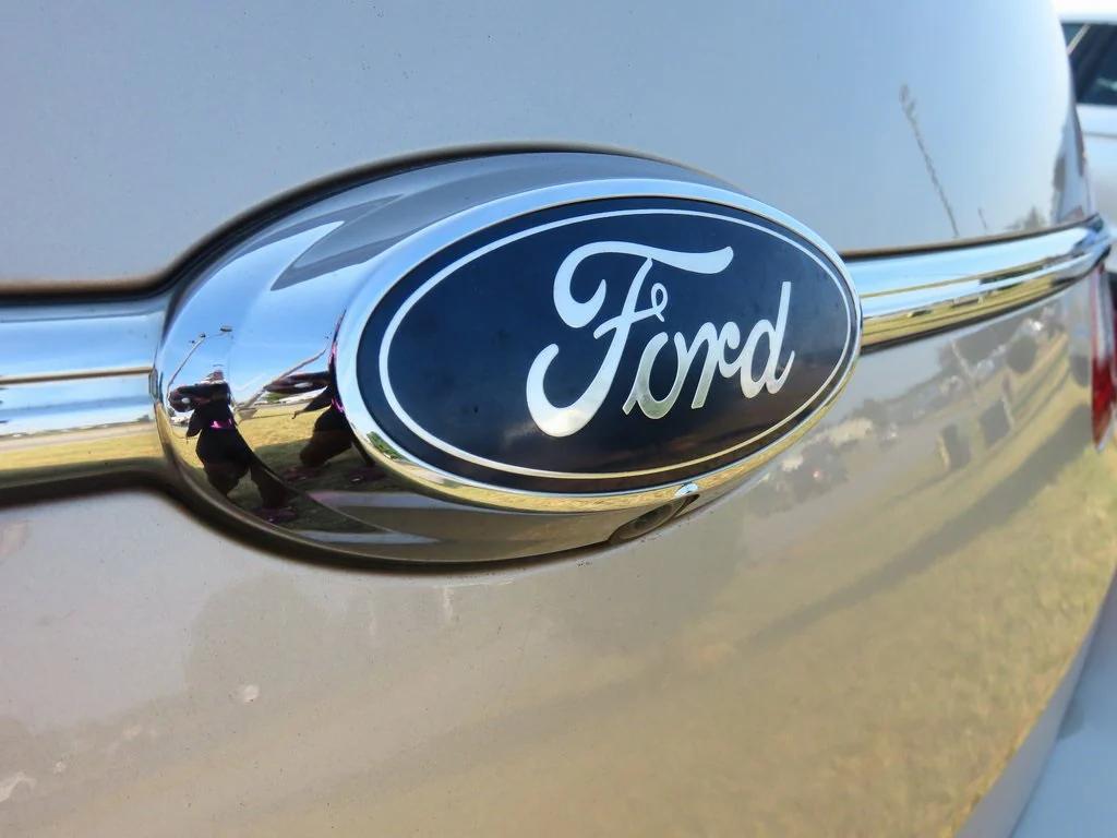 used 2018 Ford Taurus car, priced at $17,993