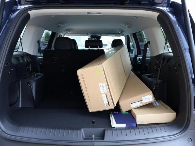 new 2025 Hyundai Santa Fe car, priced at $37,112