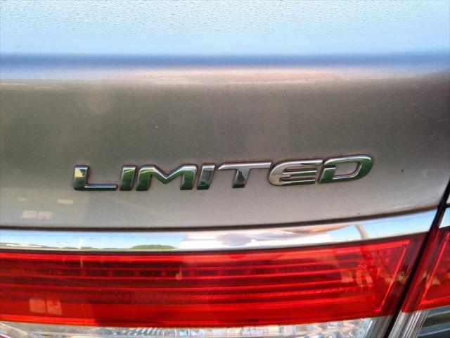 used 2014 Hyundai Azera car, priced at $10,227