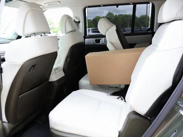 new 2025 Hyundai SANTA FE HEV car, priced at $50,158