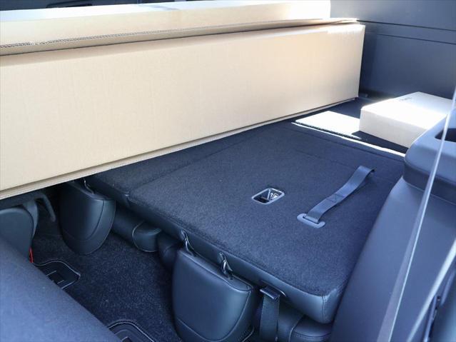 new 2025 Hyundai Santa Fe car, priced at $39,560