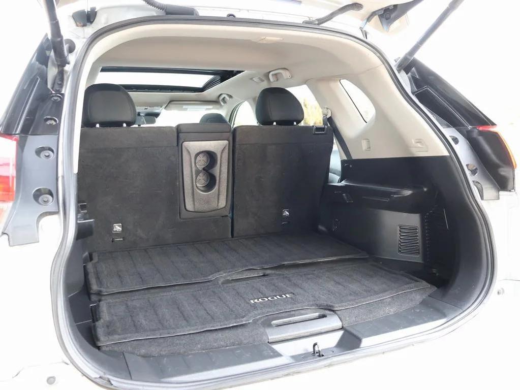 used 2020 Nissan Rogue car, priced at $16,299