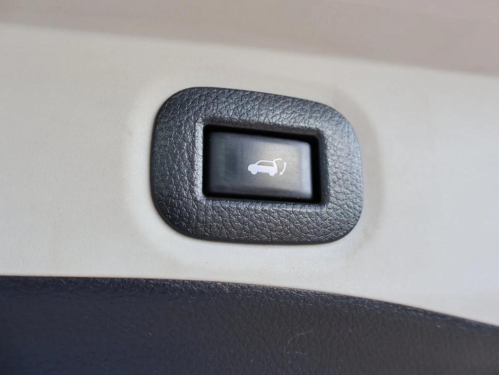 used 2020 Nissan Rogue car, priced at $16,299