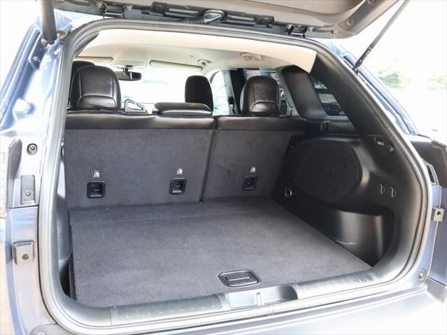 used 2020 Jeep Cherokee car, priced at $20,671