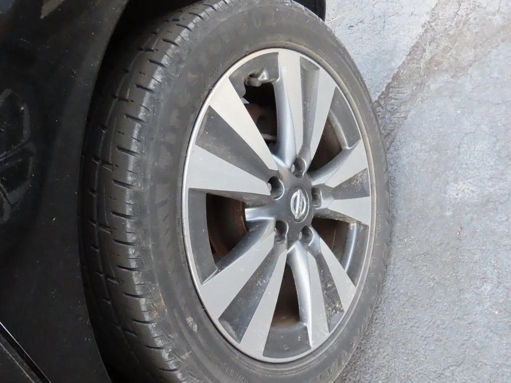 used 2017 Nissan Leaf car, priced at $10,998