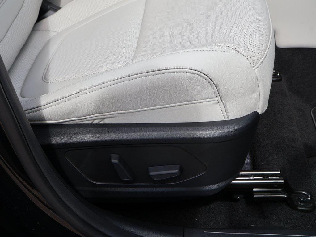 new 2026 Hyundai Tucson car, priced at $39,898