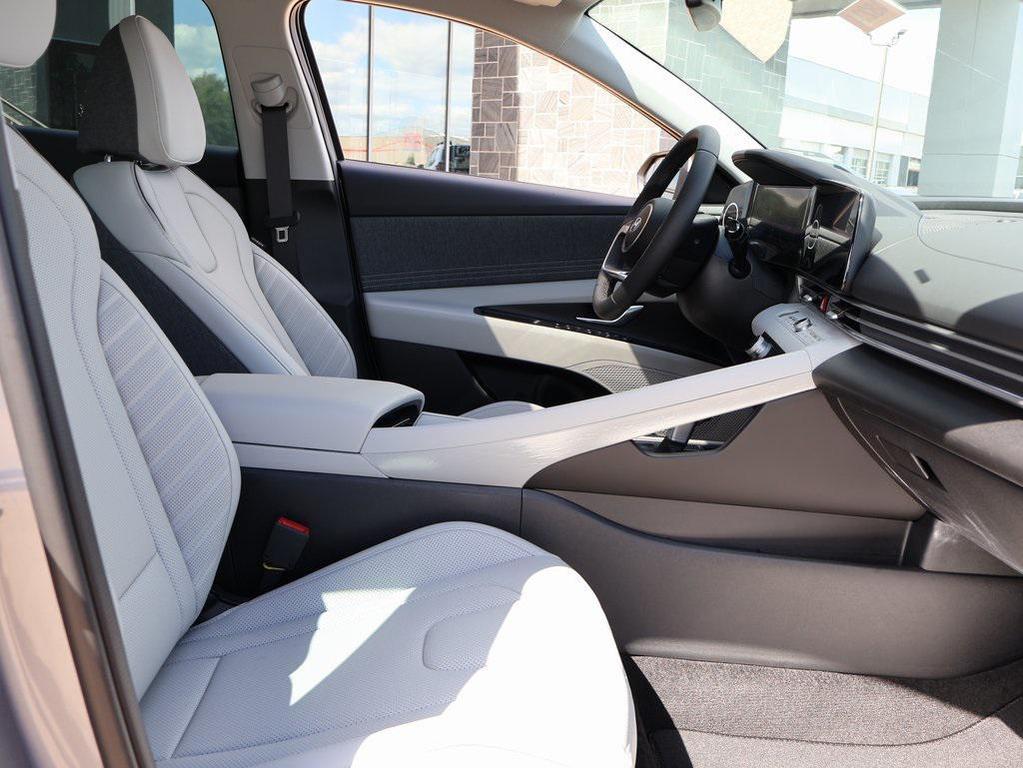 new 2025 Hyundai ELANTRA HEV car, priced at $28,277