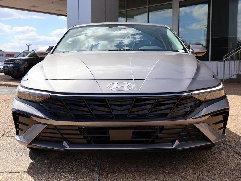 new 2025 Hyundai ELANTRA HEV car, priced at $28,277