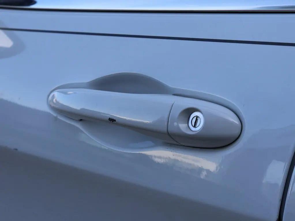 used 2017 Jeep Cherokee car, priced at $8,494