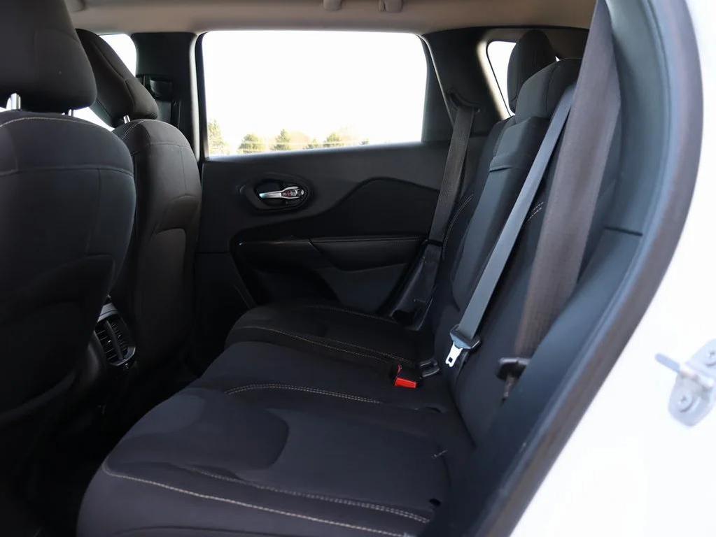 used 2017 Jeep Cherokee car, priced at $8,494