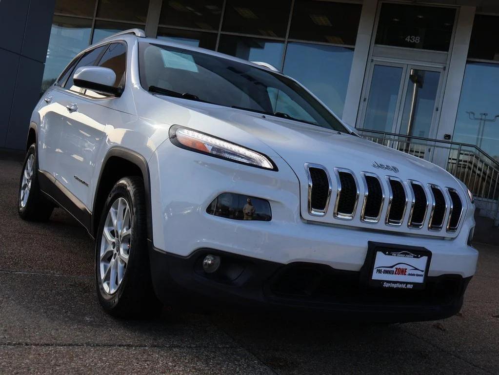used 2017 Jeep Cherokee car, priced at $8,494