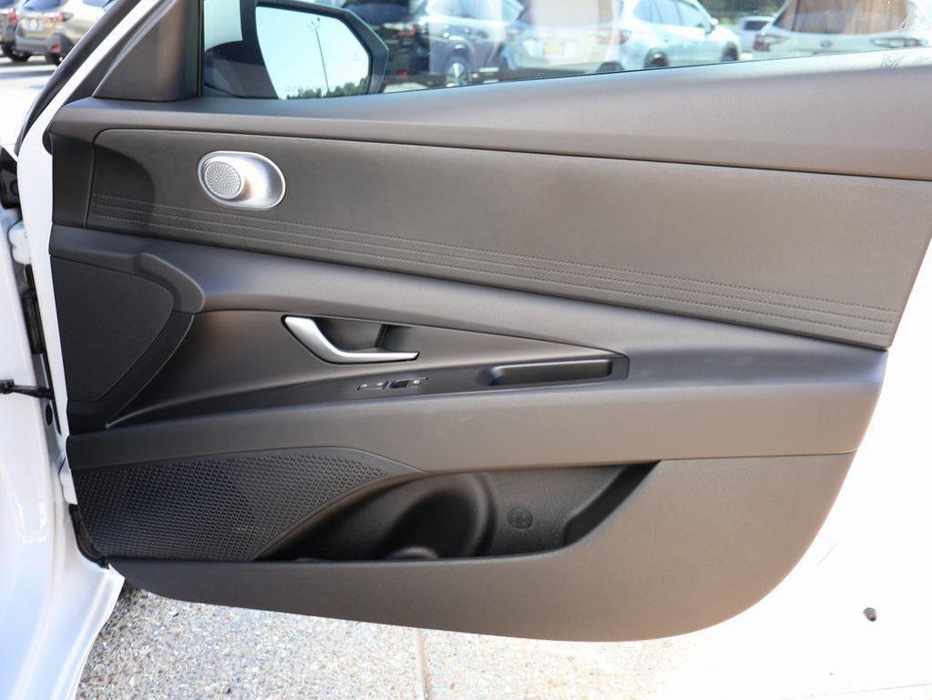 new 2025 Hyundai ELANTRA HEV car, priced at $24,523
