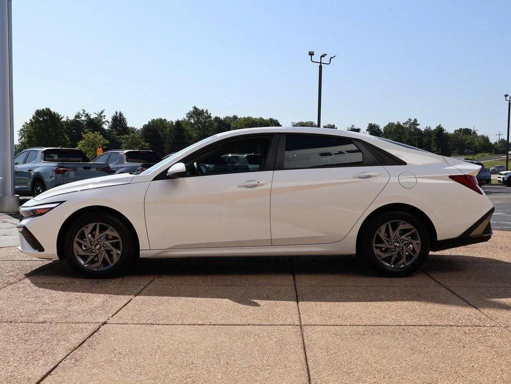 new 2025 Hyundai ELANTRA HEV car, priced at $24,523