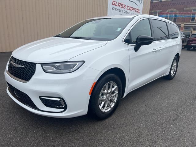 new 2025 Chrysler Pacifica car, priced at $49,090