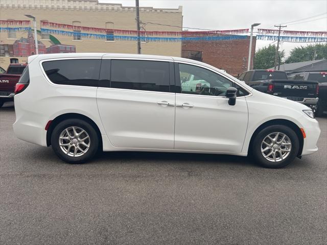 new 2025 Chrysler Pacifica car, priced at $49,090
