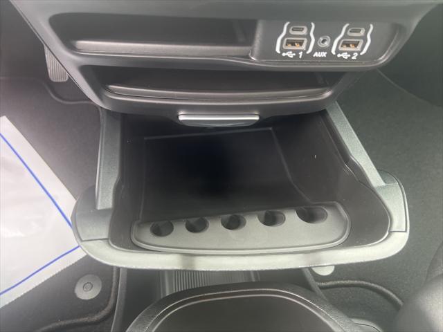 new 2025 Chrysler Pacifica car
