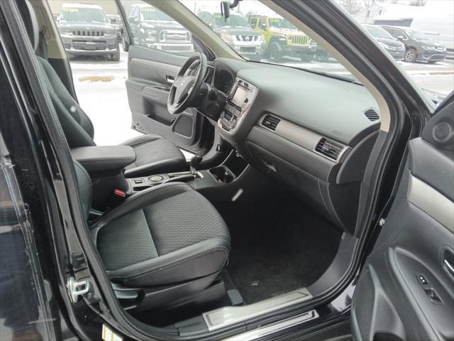 used 2015 Mitsubishi Outlander car, priced at $9,600