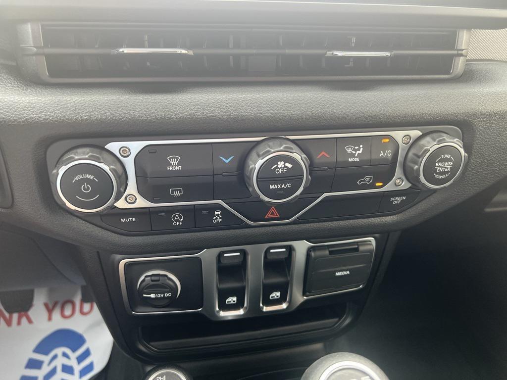new 2025 Jeep Wrangler car, priced at $37,490
