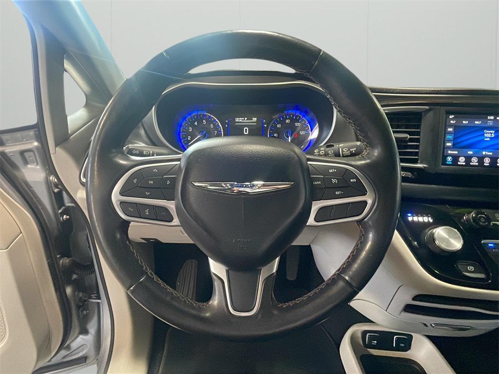 used 2020 Chrysler Pacifica car, priced at $14,499