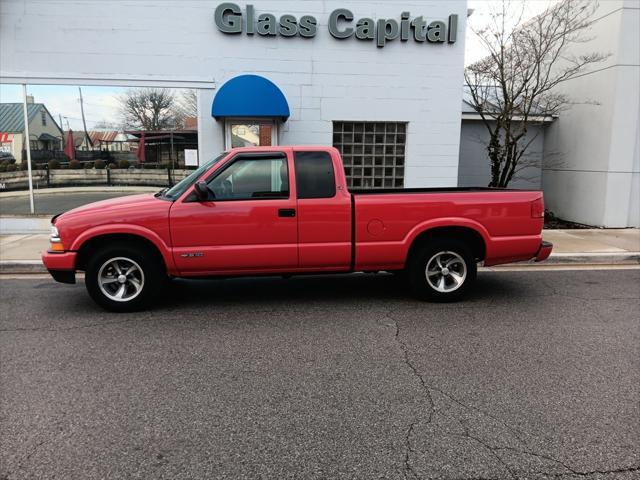 used 2002 Chevrolet S-10 car, priced at $11,300