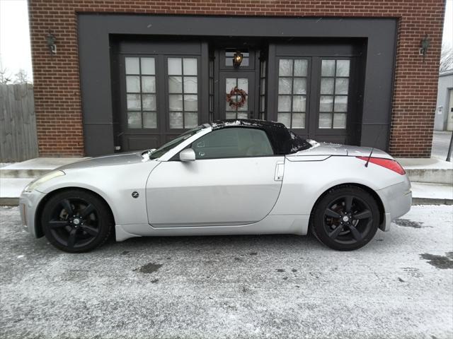 used 2006 Nissan 350Z car, priced at $13,000