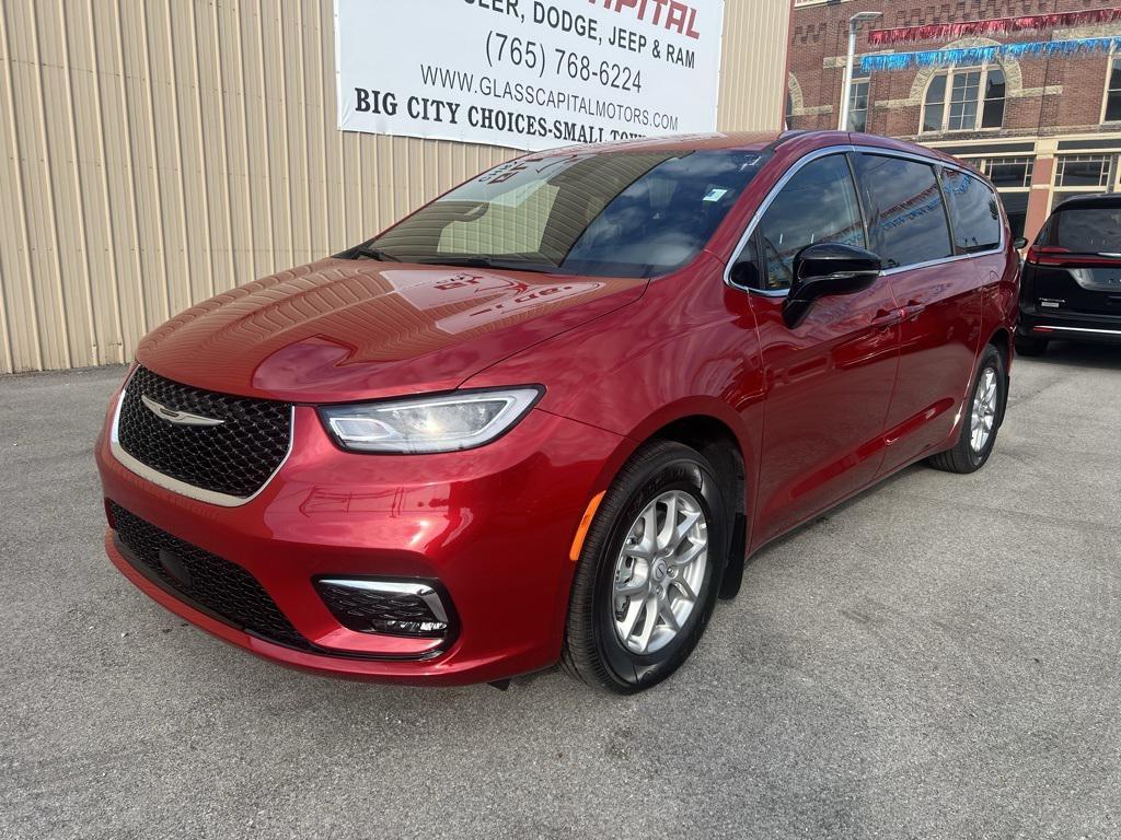 new 2025 Chrysler Pacifica car, priced at $45,115