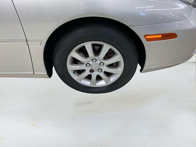 used 2002 Lexus ES 300 car, priced at $6,990