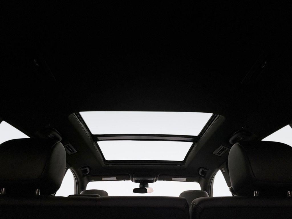 used 2022 Cadillac XT6 car, priced at $32,749