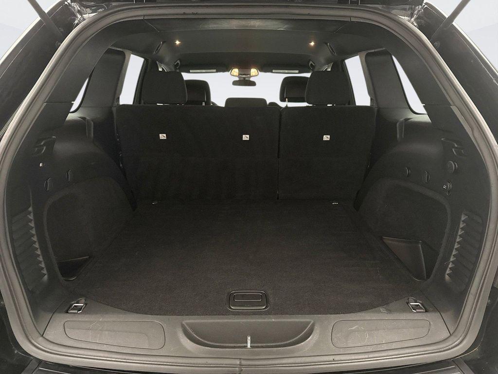 used 2018 Jeep Grand Cherokee car, priced at $13,249