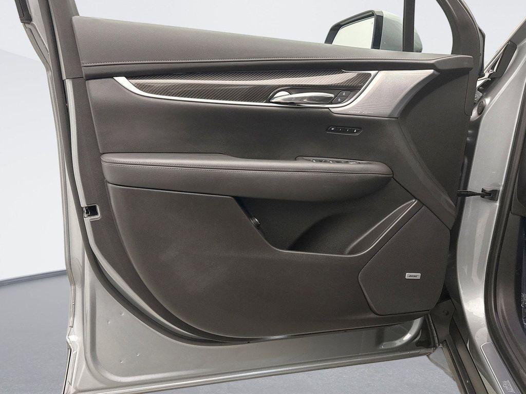 used 2023 Cadillac XT6 car, priced at $41,799