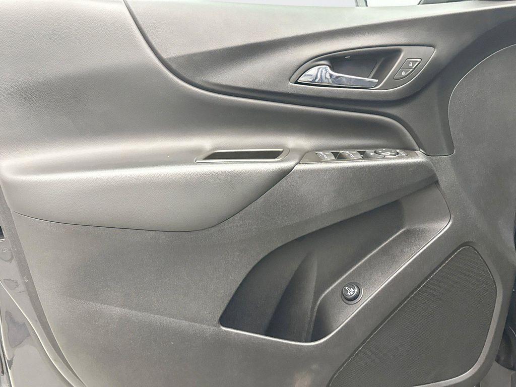 used 2022 Chevrolet Equinox car, priced at $16,147