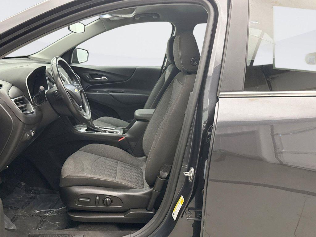 used 2022 Chevrolet Equinox car, priced at $16,147