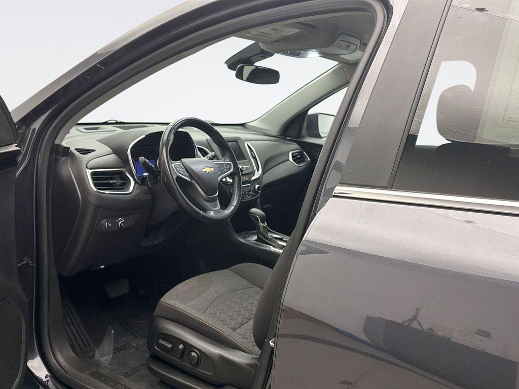 used 2022 Chevrolet Equinox car, priced at $16,147