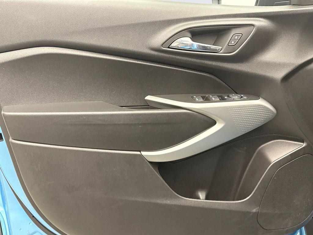 used 2025 Chevrolet Trax car, priced at $22,499