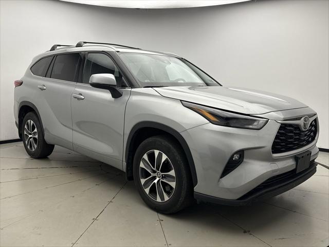 used 2022 Toyota Highlander car, priced at $38,000