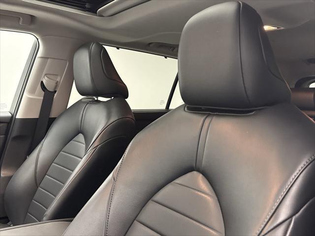 used 2022 Toyota Highlander car, priced at $38,000