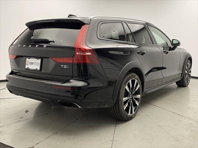 used 2021 Volvo V60 Cross Country car, priced at $30,500