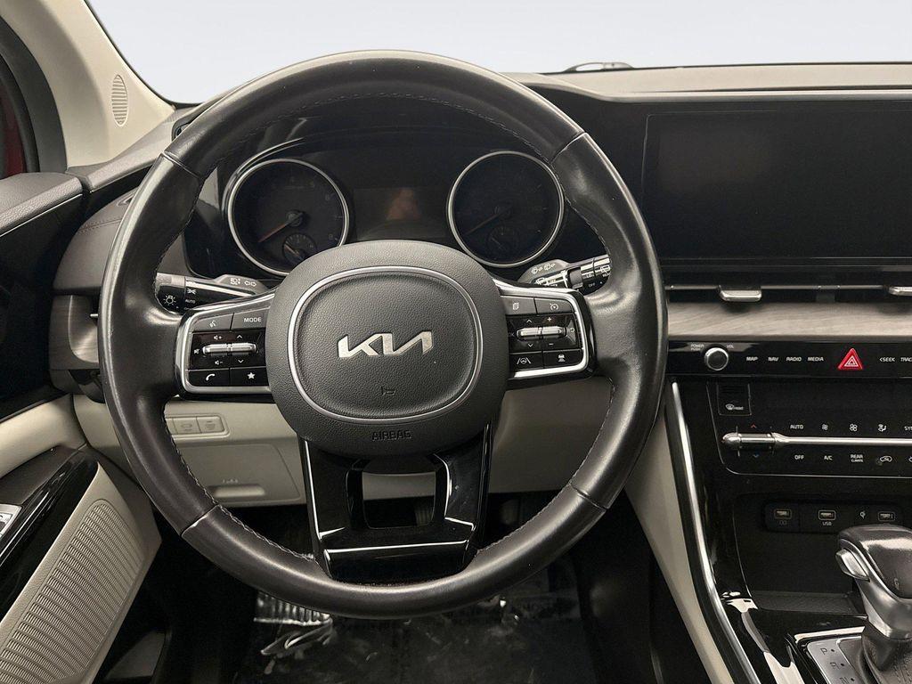 used 2024 Kia Carnival car, priced at $39,599