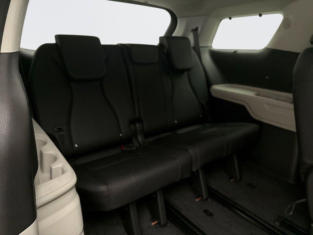 used 2024 Kia Carnival car, priced at $39,599