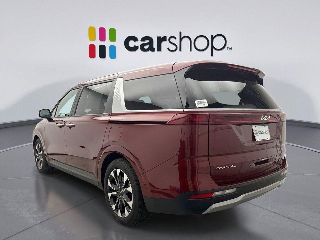 used 2024 Kia Carnival car, priced at $39,599