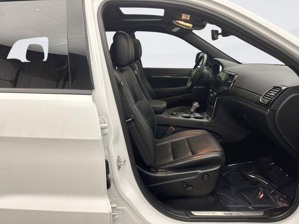 used 2021 Jeep Grand Cherokee car, priced at $28,699