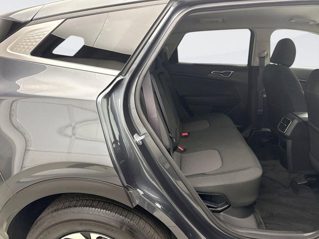 used 2023 Kia Sportage Hybrid car, priced at $25,899